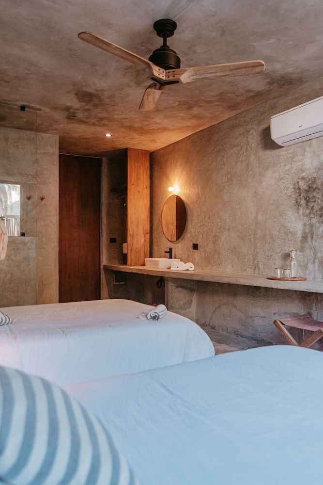 Dos Mares Barefoot Luxury Private Garden Double Beds 5