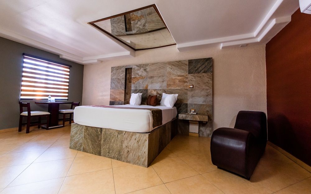 Hotel Closbi Km6 Romantic Room 2