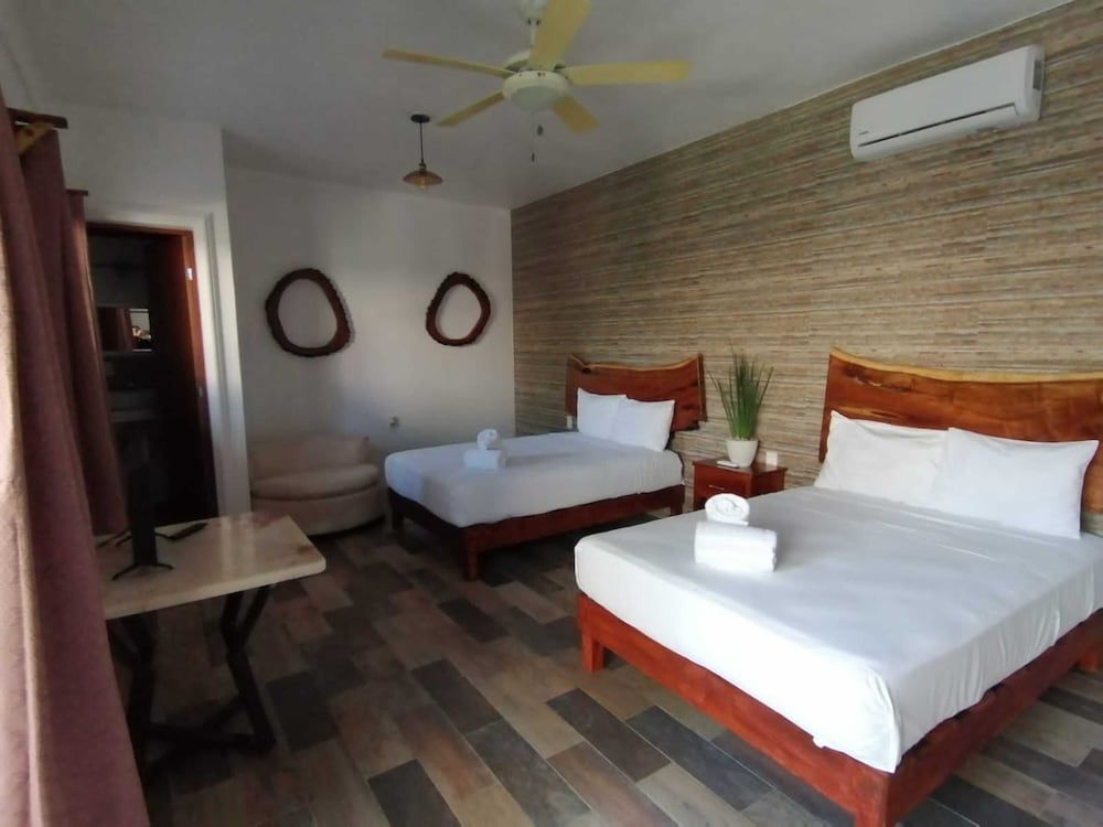 Family Room, 2 Double Beds, Garden View