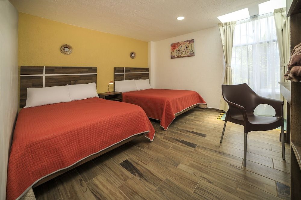 Capital O Hotel Boutique Las Torres Standard Room, 2 Queen Beds 2