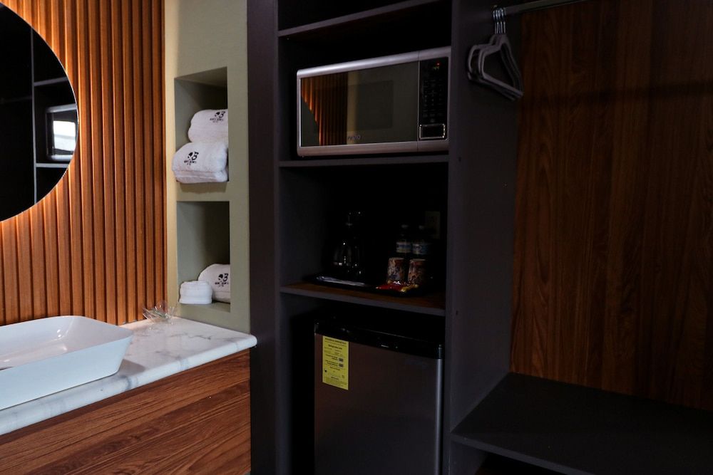 HOTEL LA QUINTA BONITA Deluxe Studio Suite 5