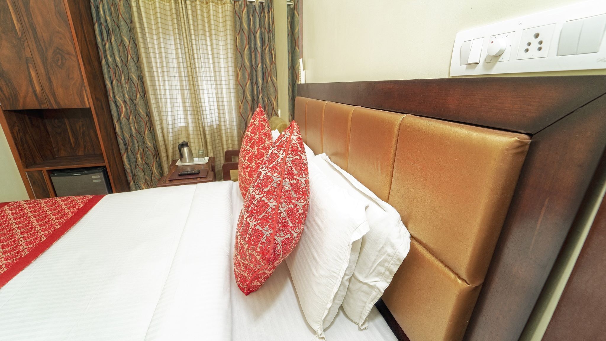 Standard 95sqft. Compact Room (Queen Sized Bed)