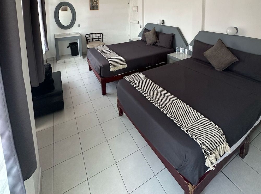 Hotel Posada Jardin Aguascalientes Basic Double Room, 2 Double Beds 2