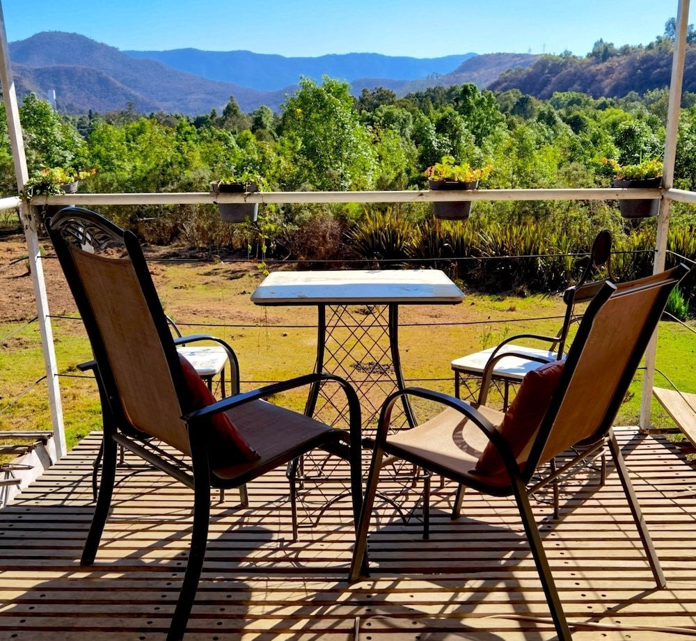 Casa LUNAH Cabalgatas y Meditación Standard Quadruple Room, Multiple Beds, Ensuite, Valley View 3