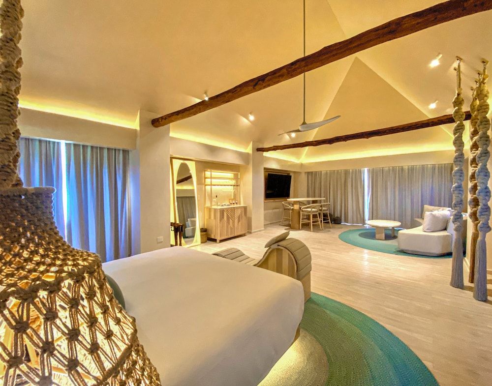 Hotel Shibari Tulum - Restaurant & Cenote Club Yaakun Grand Cenote View 2