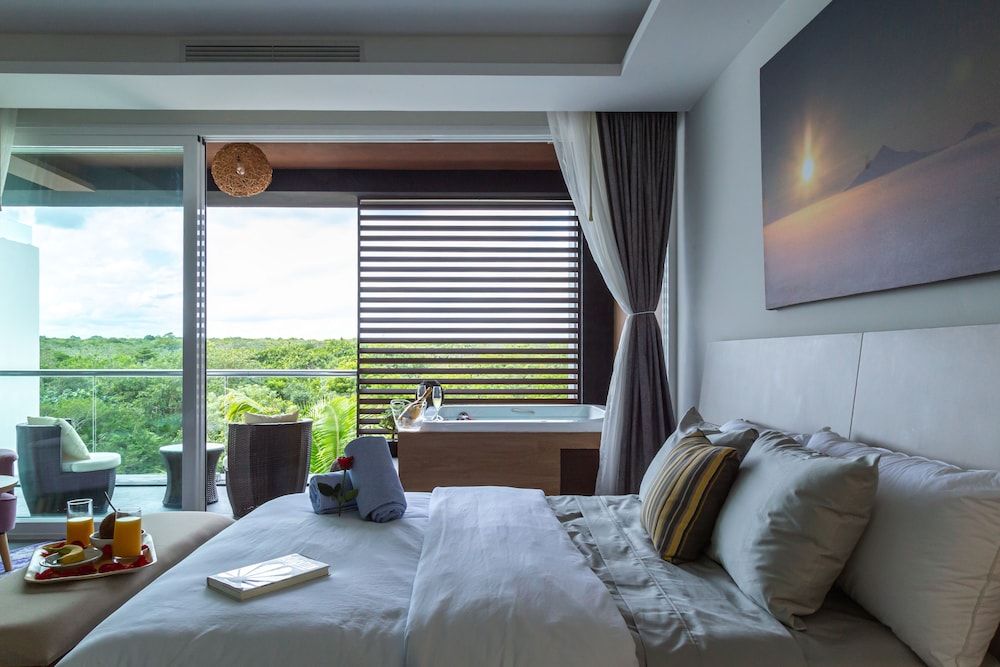 Superior Triple Room, Terrace, Poolside (203)