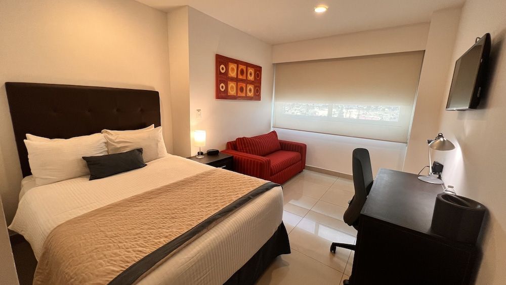 Hotel México Plaza Celaya Standard Room, 1 King Bed 2