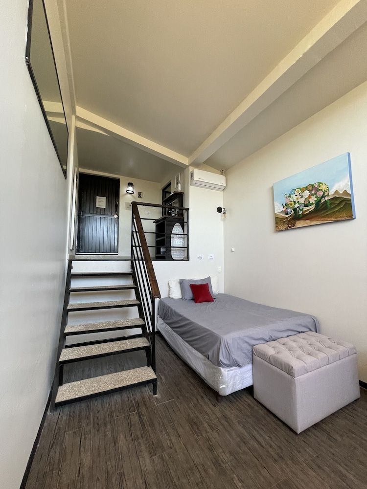 DaNik Valle Family Room, 1 Queen Bed with Sofa bed, Patio, Valley View 2