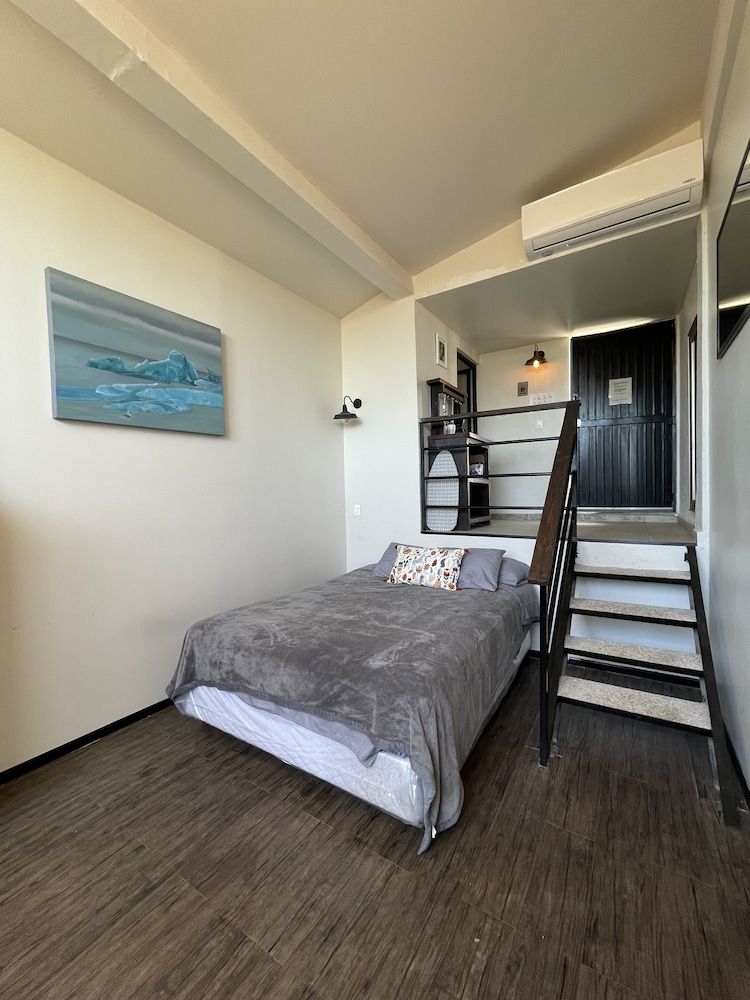 DaNik Valle Family Room, 1 Queen Bed with Sofa bed, Patio, Valley View