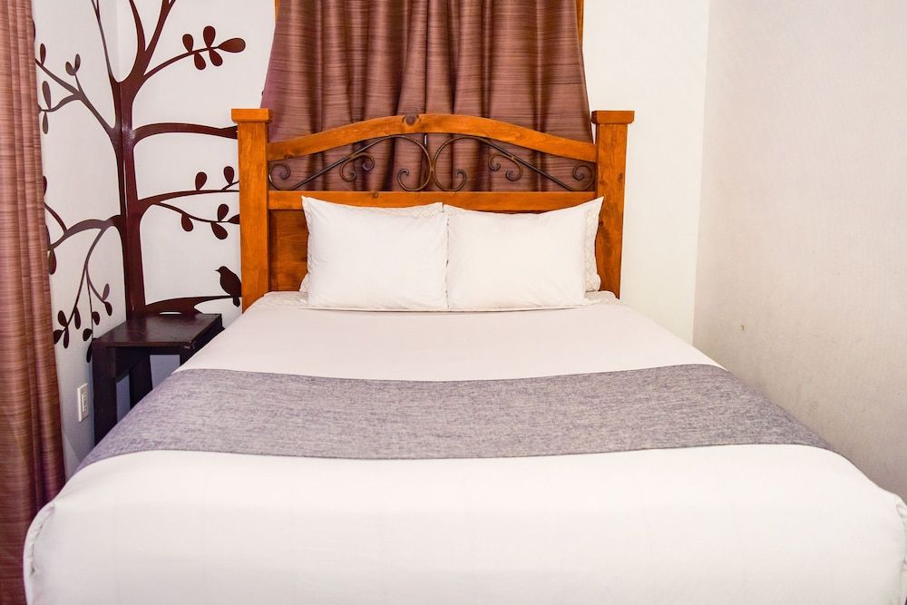 Selah Hotel Comfort Cabin, 2 Bedrooms