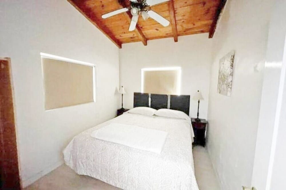 Selah Hotel Family House 2