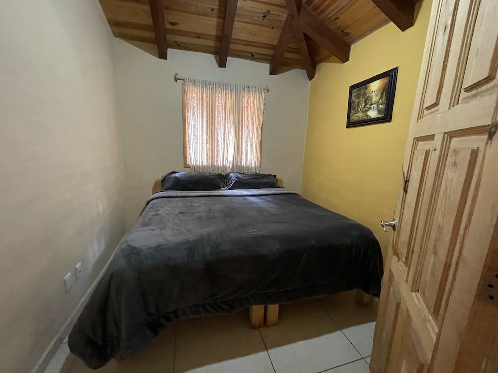 Cabañas los Pirineos Basic Cabin (Basic cabin 2 personas) 2