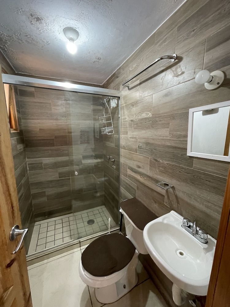 Cabañas los Pirineos Basic Cabin (Basic cabin 6 personas) 9