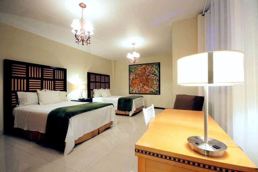 Grand Room, 2 Queen Beds, Non Smoking
