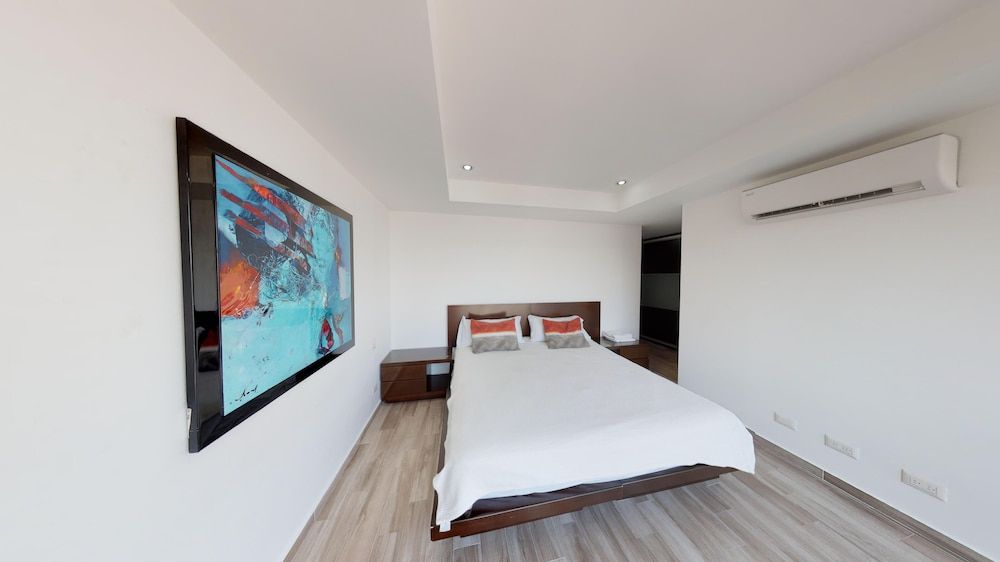 Luxury Apartment, 4 Bedrooms