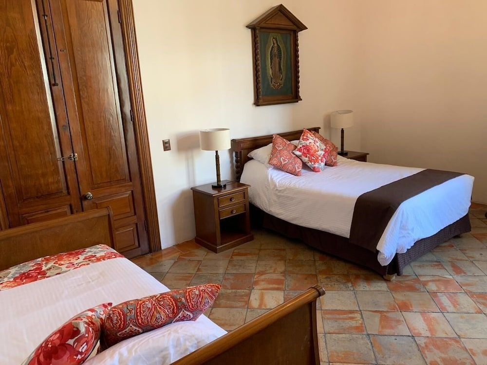 Classic Triple Room (Los Juguetes)