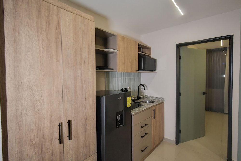 Expo Satelite 2750 Hotel & Suites Satelite Suite 15