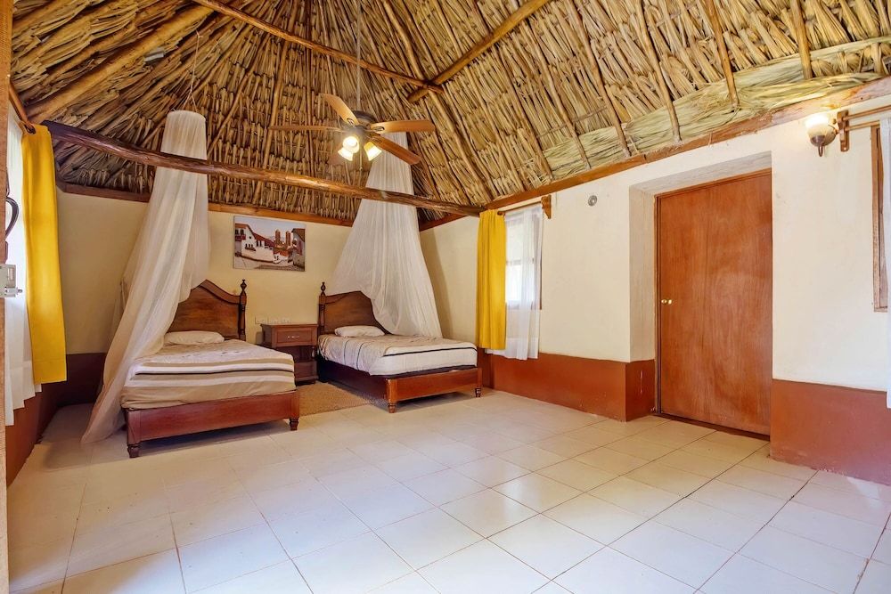 Classic Cabin, 2 Twin Beds
