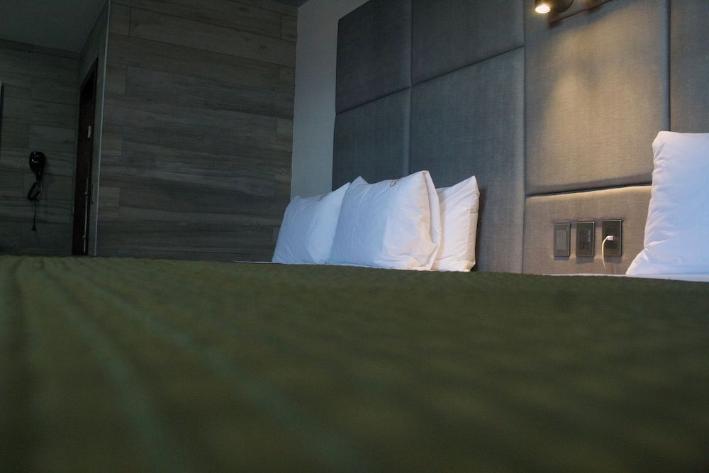 Hotel Grand One Plaza Deluxe Double Room 9