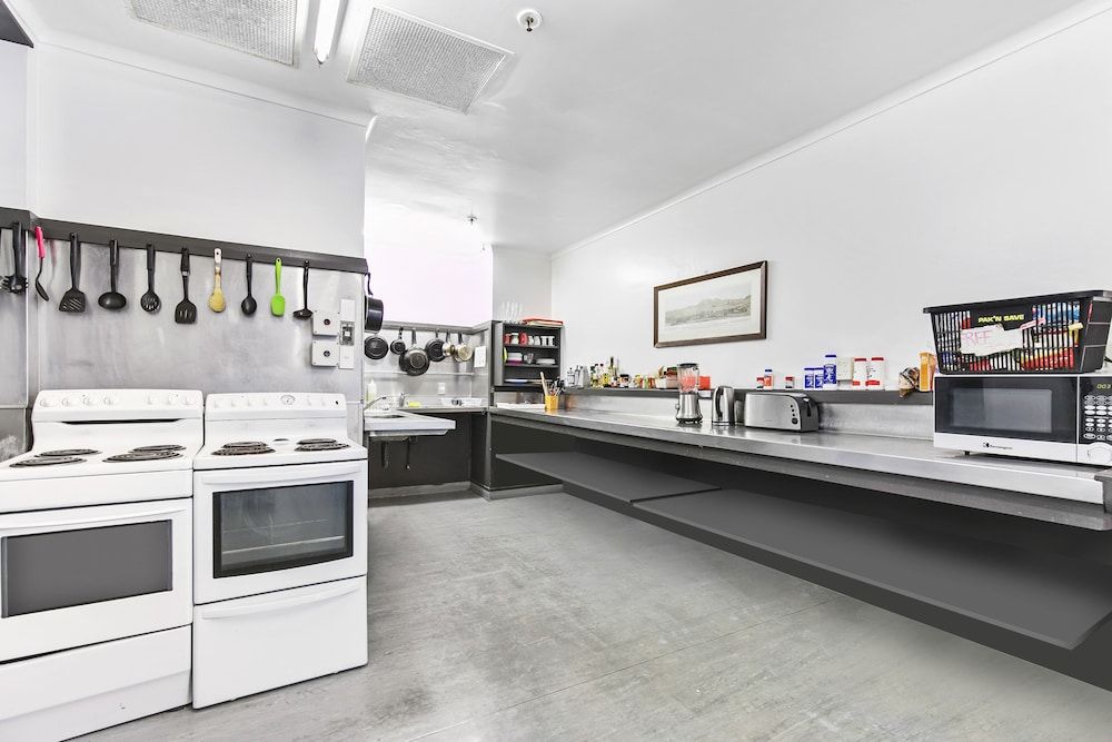 undefined Queen Street Backpackers 8