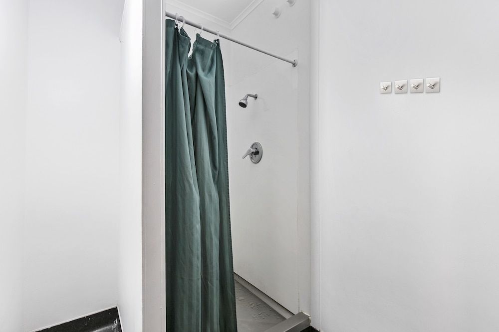 undefined Queen Street Backpackers 7