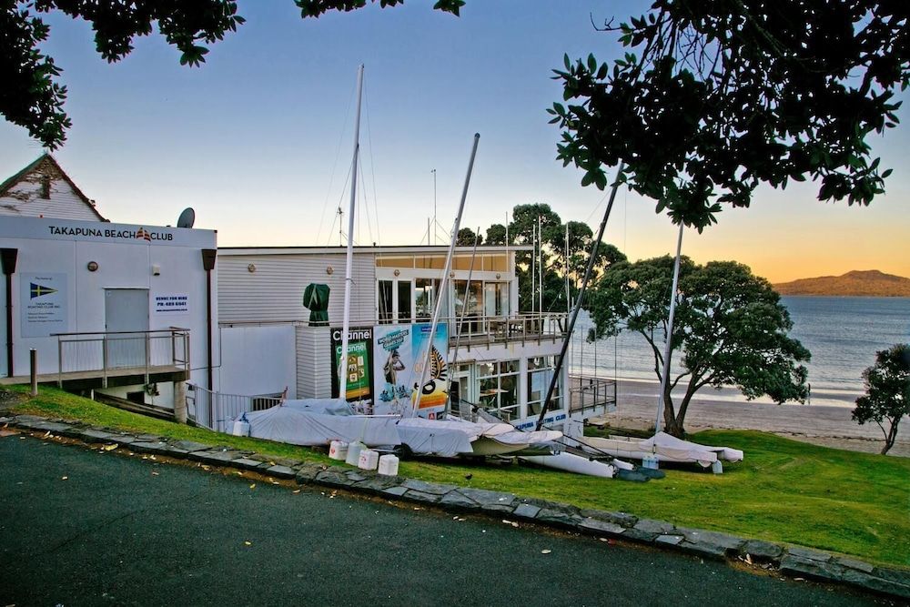undefined Takapuna Guest House