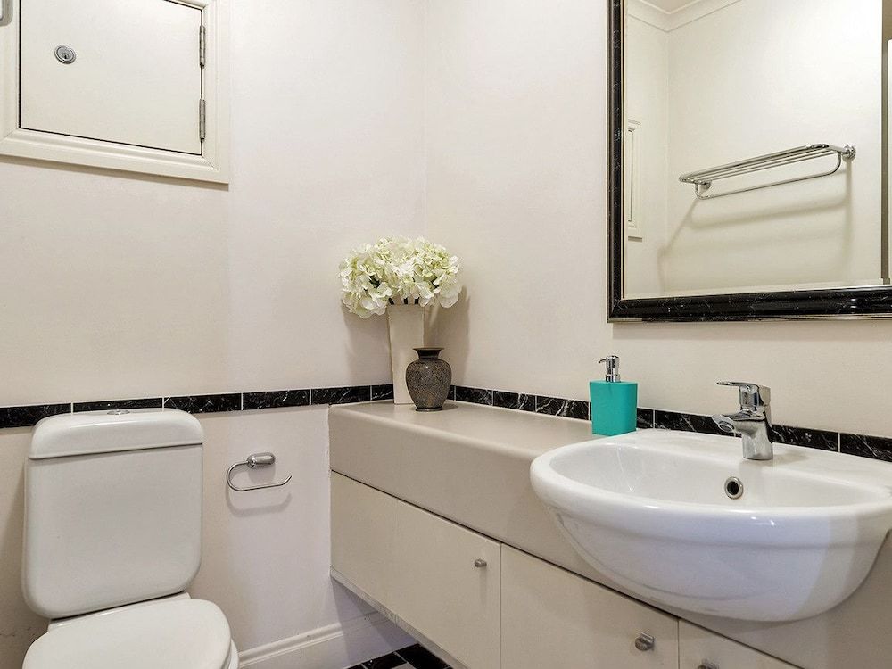 undefined Cosy and Quite Serviced Apartment 7