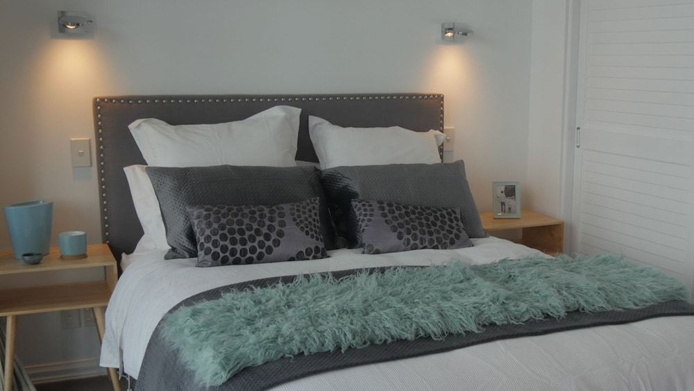 undefined Princes Wharf Couple's Retreat - Adults Only 6