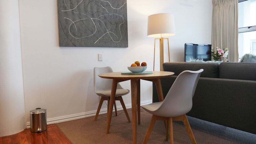 undefined Princes Wharf Couple's Retreat - Adults Only 9