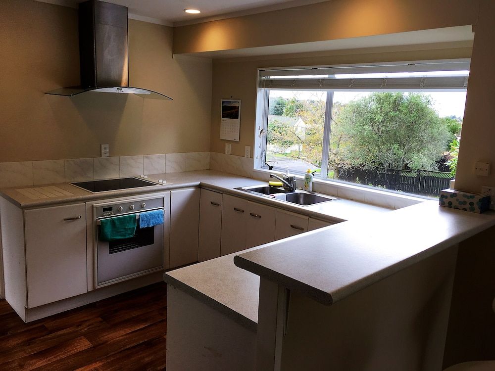 Sunny Home House, 3 Bedrooms, Non Smoking 7