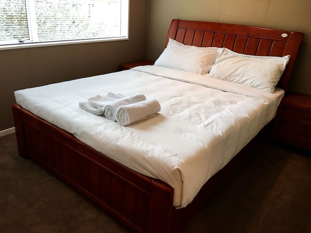 undefined Sunny Home 8