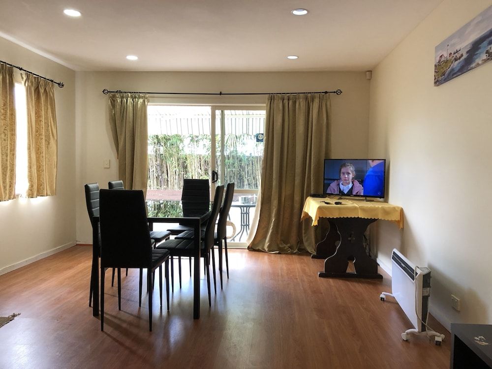 undefined Auckland GQ Holiday Home