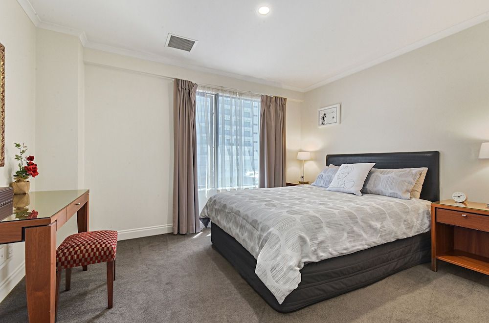 One Bedroom Apartment in Auckland CBD City Apartment, 1 Bedroom, Kitchen 6