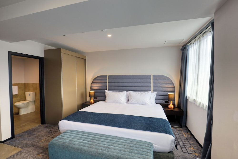 Marsden Suites Albany Superior Studio Suite 5