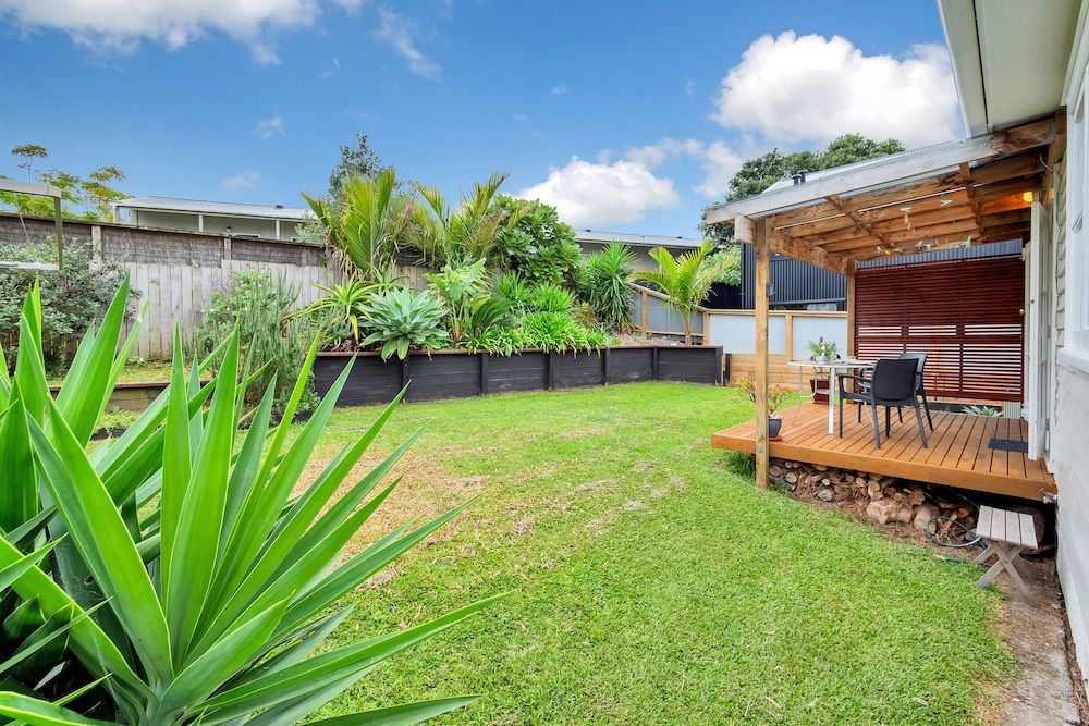 undefined Sunny Grey Lynn Holiday Home 2