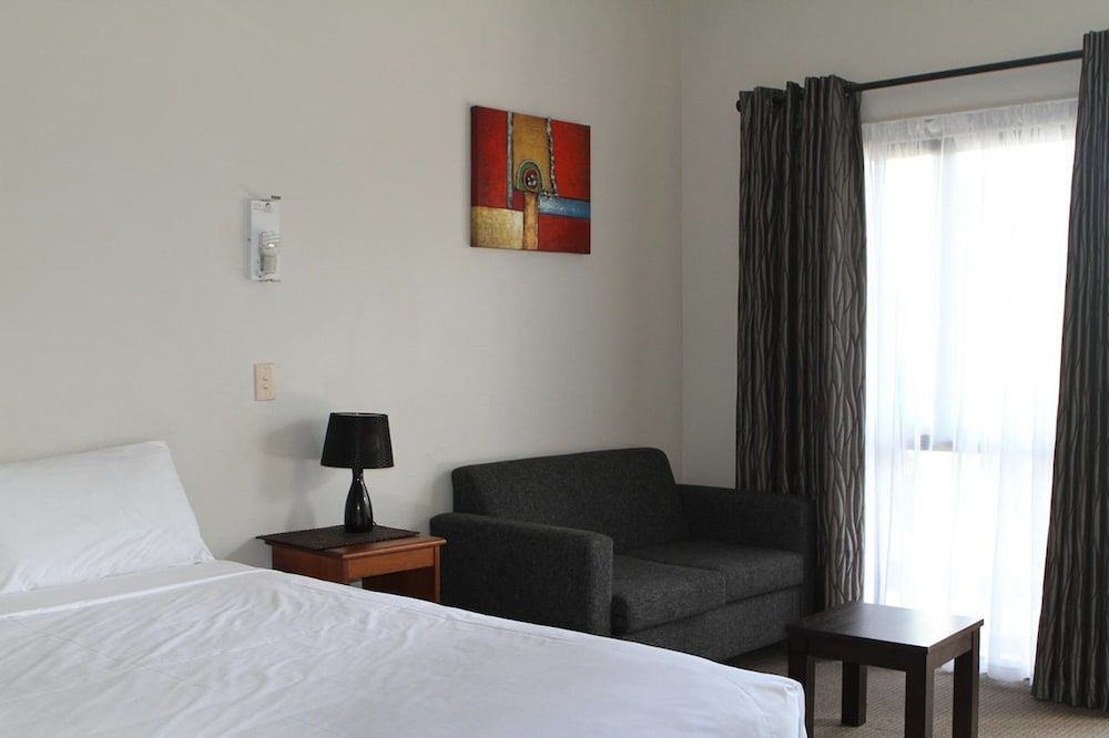 undefined Mt. Wellington Motel 7