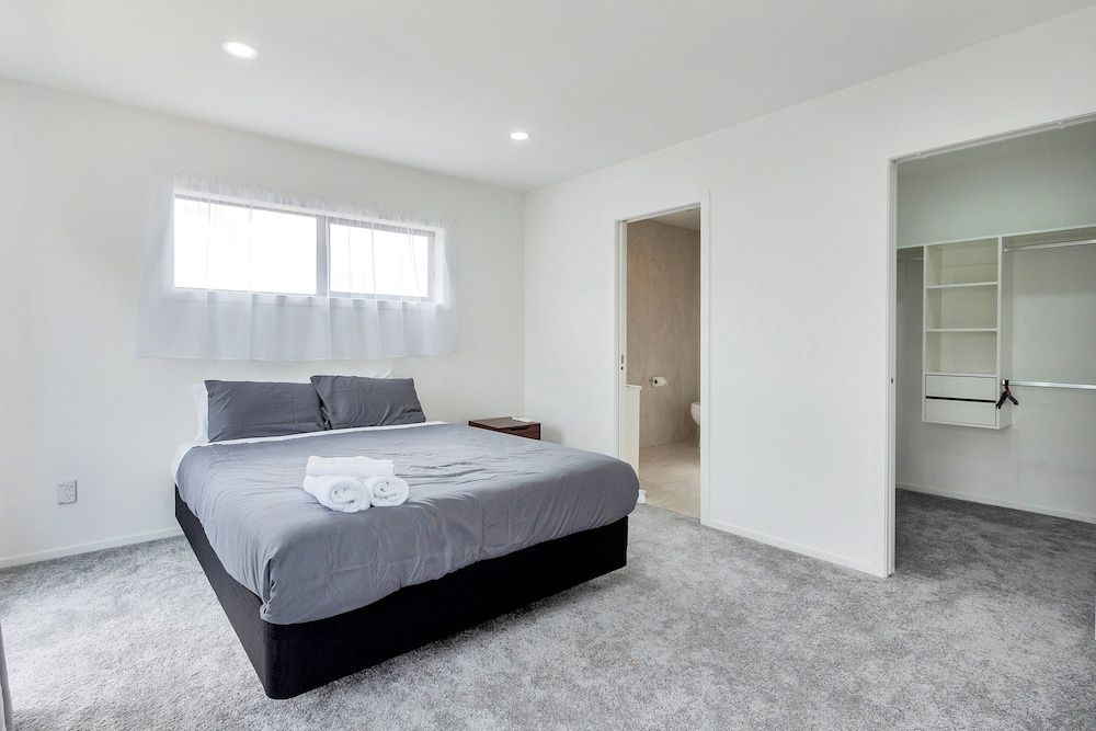 undefined Superb Holiday Home near Airport 9