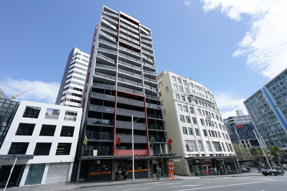 undefined Auckland CBD Modern 2 Bedroom Apartment