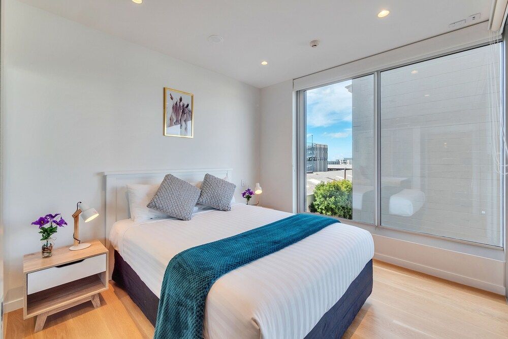 undefined Spacious Mt Eden Apartment