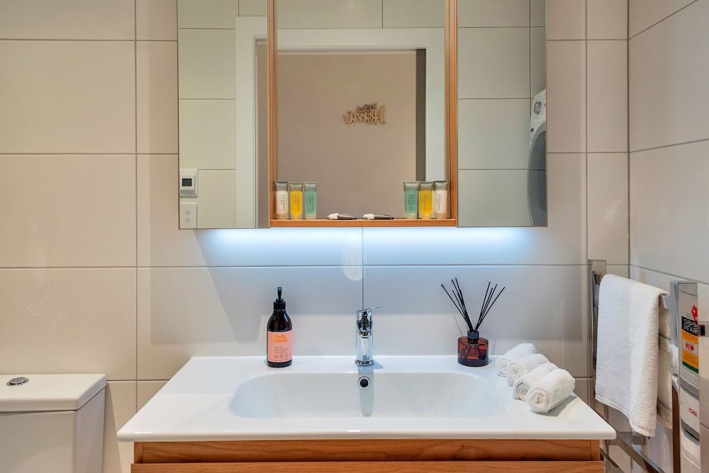 Spacious Mt Eden Apartment Apartment, 2 Bedrooms 16