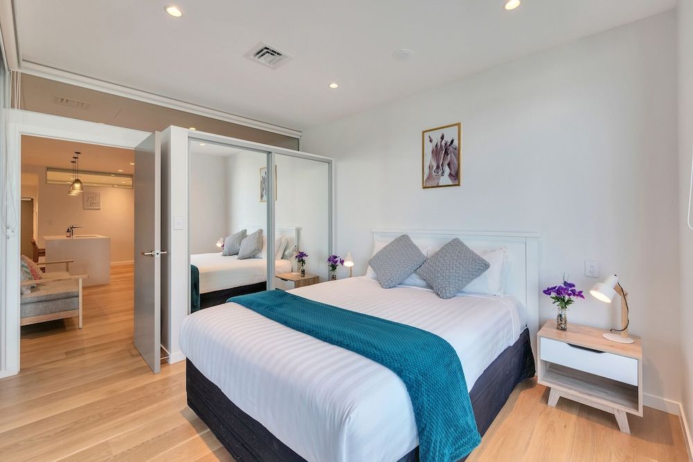 undefined Spacious Mt Eden Apartment 7