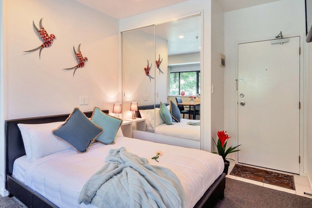 undefined City Studio Near K'rd with WiFi 5