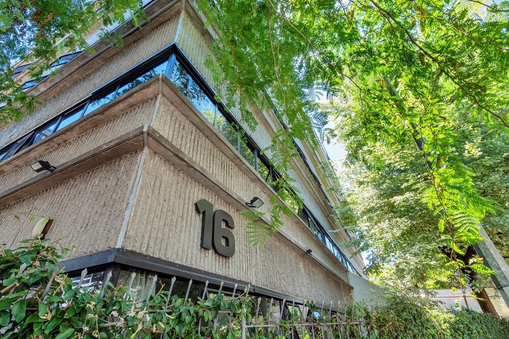 undefined City Studio Near K'rd with WiFi