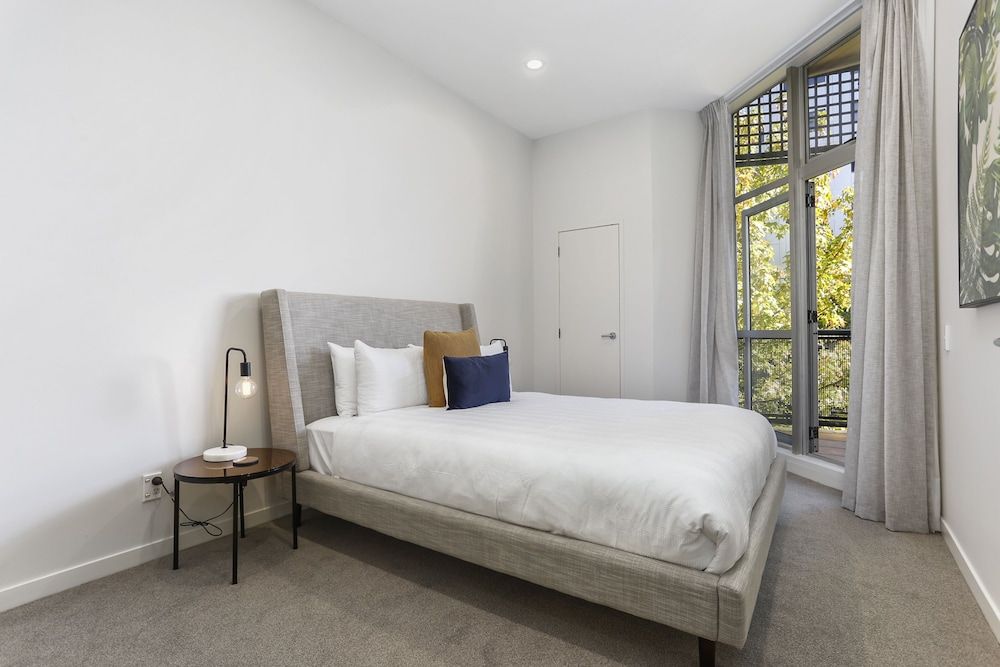 undefined 2 Bedrooms on Hobson Street with carpark - by Urban Butler 4