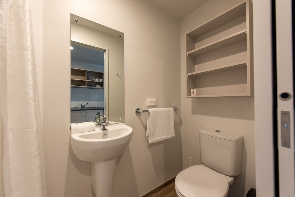 No. 55 Deluxe Studio, 1 Large Twin Bed, Non Smoking, Kitchenette 10