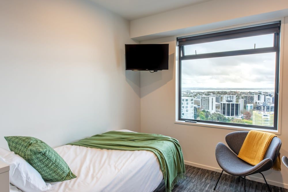 No. 55 Deluxe Studio, 1 Large Twin Bed, Non Smoking, Kitchenette 4