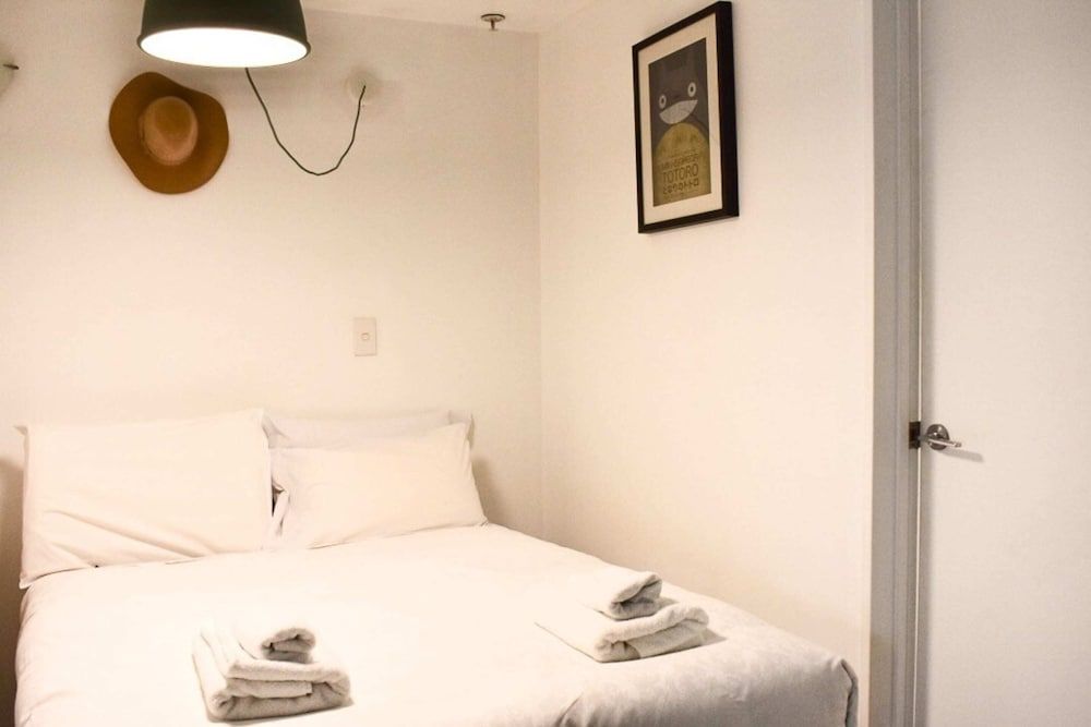 undefined Stylish Queen Street Loft-style 1 Bedroom 4