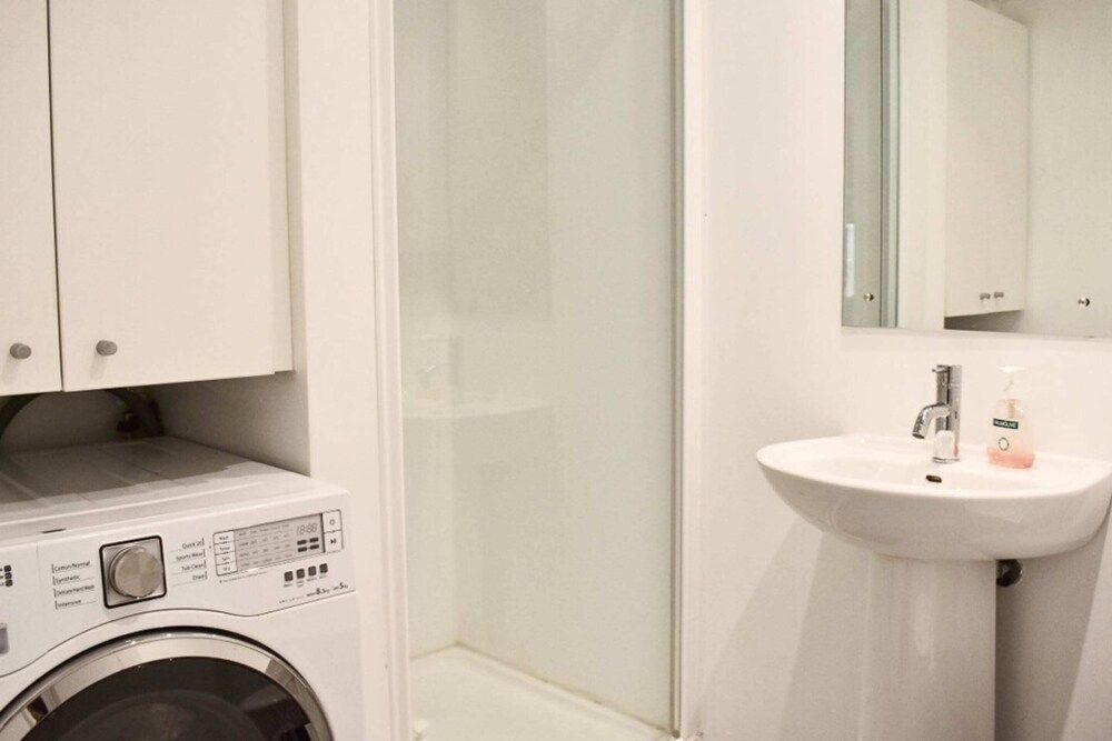 undefined Stylish Queen Street Loft-style 1 Bedroom 2