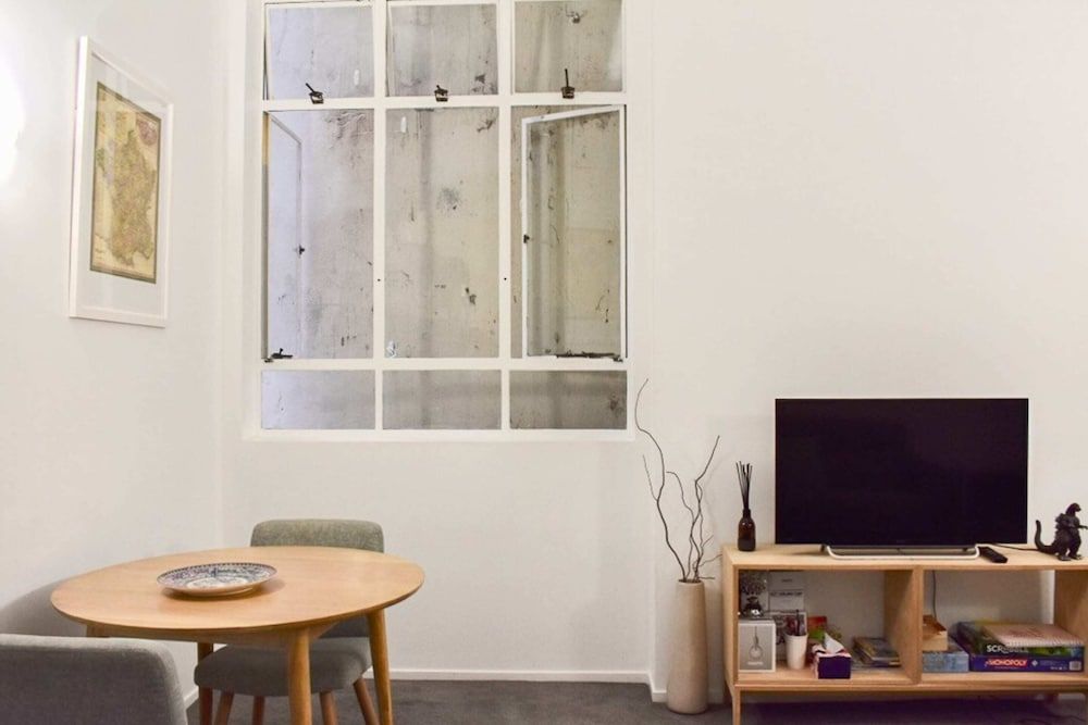 undefined Stylish Queen Street Loft-style 1 Bedroom