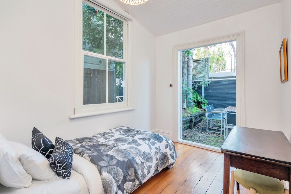 undefined Classic 3 Bedroom Home near Ponsonby Rd 7